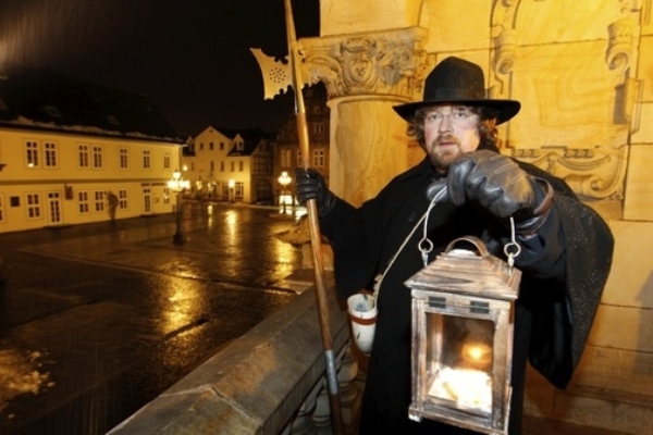 Rundgang Mit Nachtw Chter B Ckeburg Lokal B Ckeburg Lokal