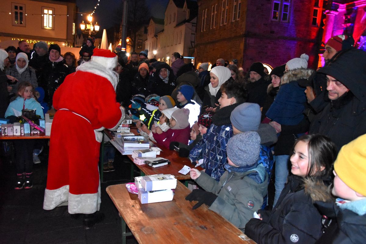 Gemeinde Wiesenburg/Mark - Weihnachten in der Tüte - Weihnachtstüte  gestalten und gefüllt im Familienzentrum abholen